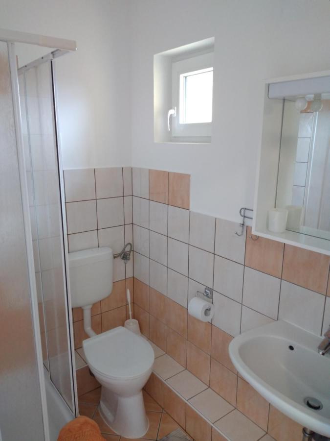 Heviz Erika Apartman Экстерьер фото
