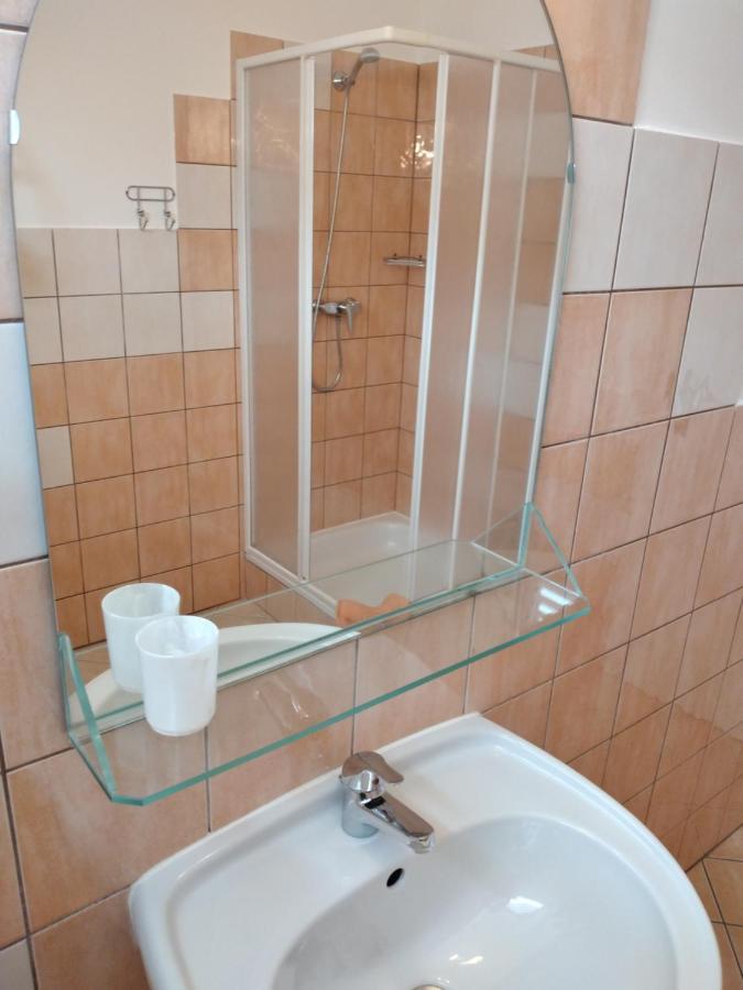 Heviz Erika Apartman Экстерьер фото