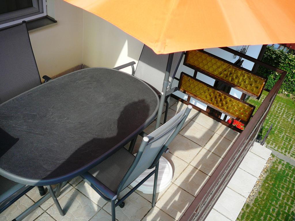 Heviz Erika Apartman Экстерьер фото